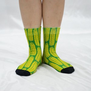 2021 Erkek Funky Bakery Yenilik Renkli Mutlu Elbise Çorapları Çeşitli Tasarımlar