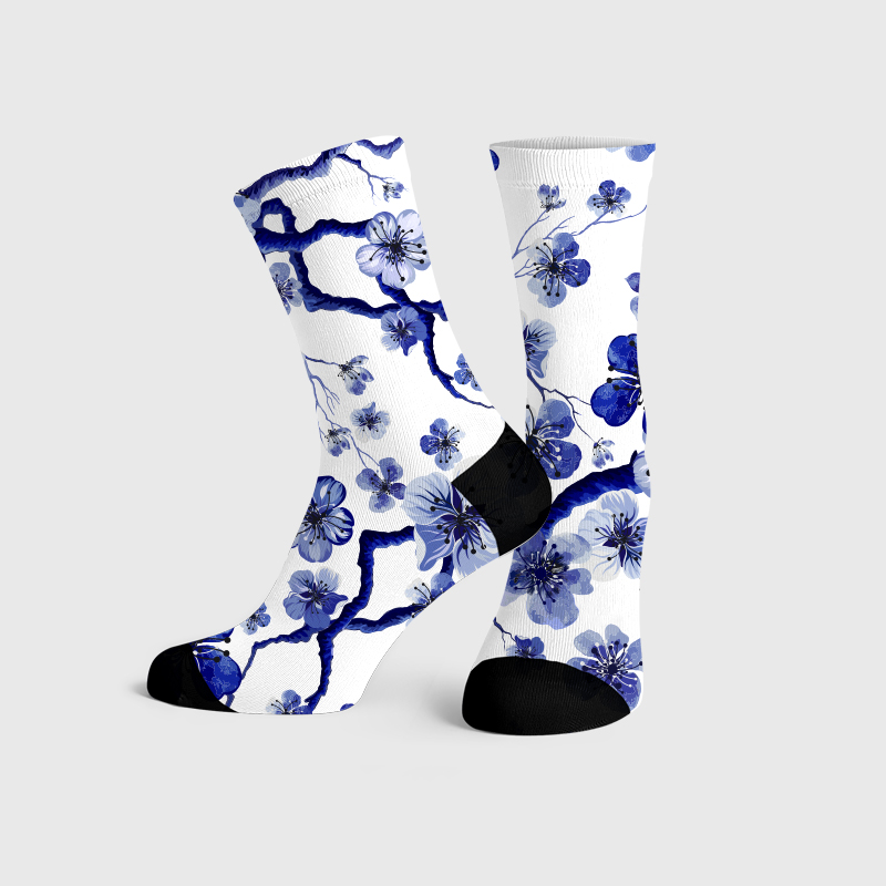 Сине-белые фарфоровые носки