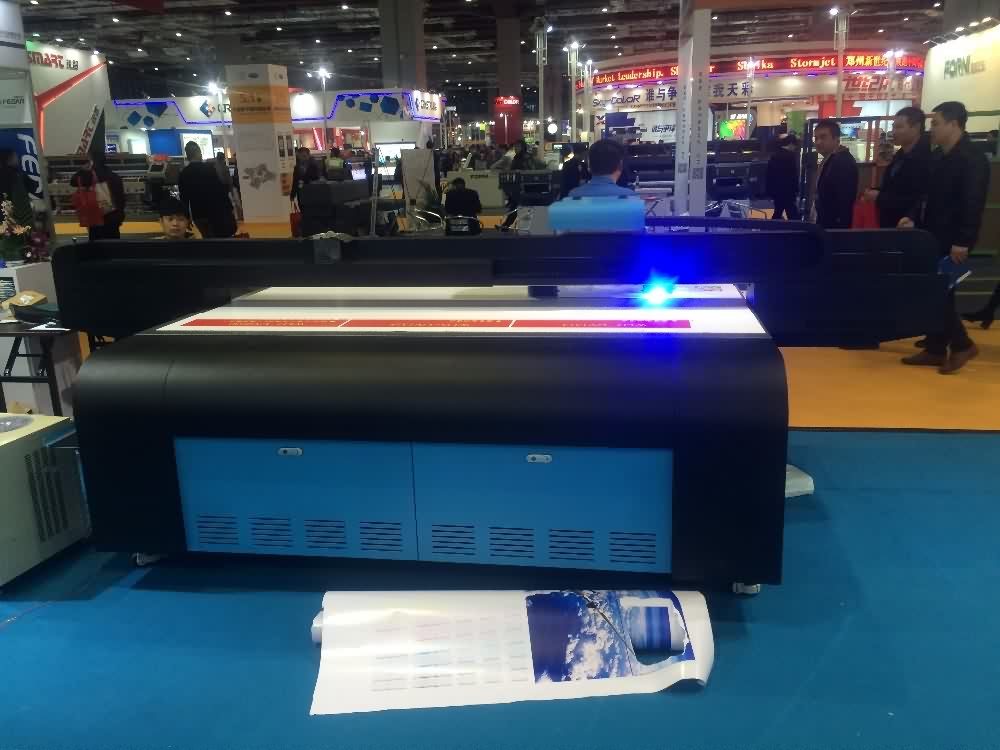 Chinese wholesale China UV Flatbed Digital Printer Printing on Glass with Golden Color